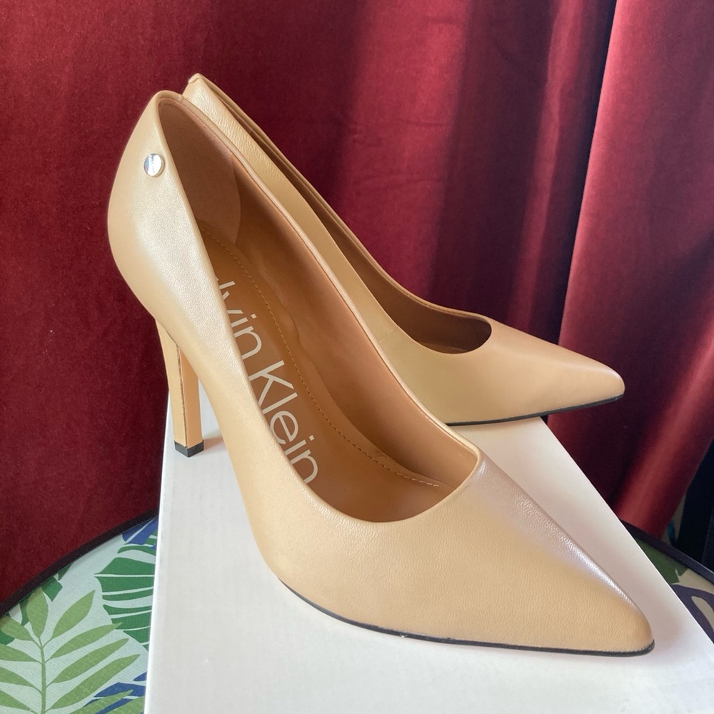 Calvin Klein Brady Pump